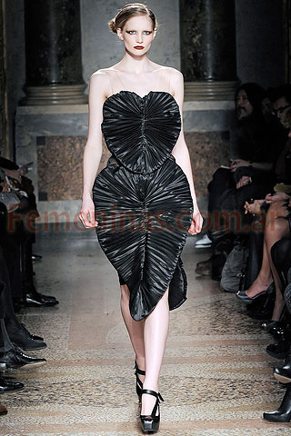 Vestido negro strapless con pliegues Francesco Scognamiglio