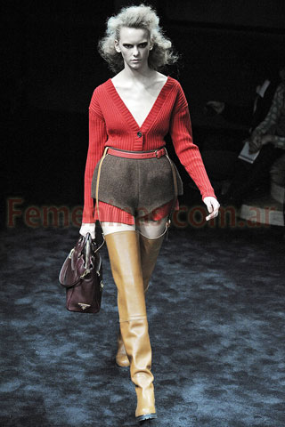 Cardigan tejido rojo short lana Prada