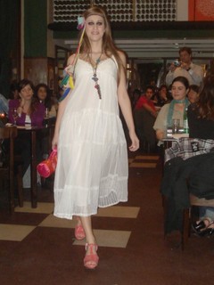 Vars moda zapatos maru arguello vestidolargo blanco tocado con flores Macca by Majo1 