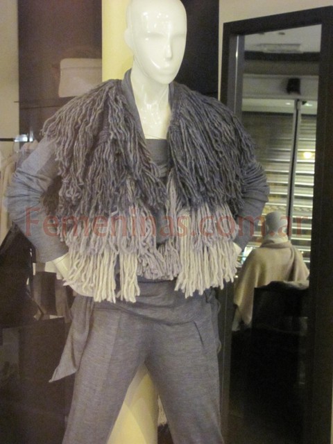 Stefanel chaleco de lana colgando tono gris plomo gris perla pulover pantalon gris