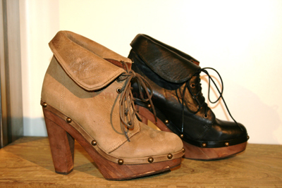 Mancora coleccion invierno 2011 botas cuero taco plataforma madera con cordones