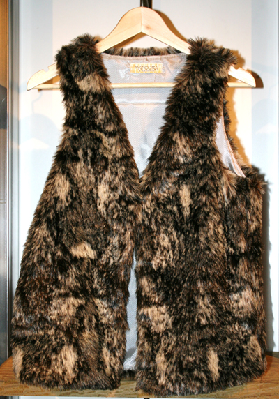 Mancora coleccion invierno 2011 chalecos en varios tonos