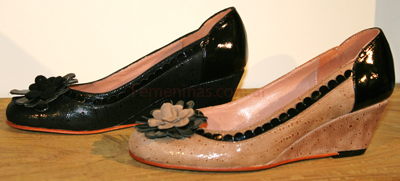 Mancora coleccion invierno 2011 zapatos taco chico con flor al tono