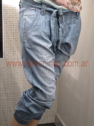 El clasico Pantalon de jeans de moda