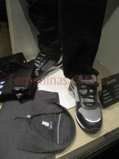 Vidrieras paris invierno 2011 alexis zapatillas grises con cordones chomba negra camisa negra
