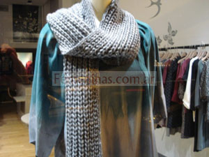 Bufanda de lana en color lavanda