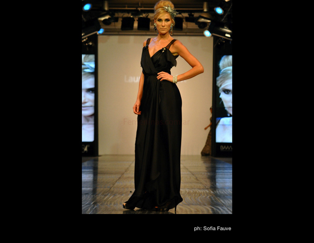 Laurencio Adot coleccion 2011 vestido de fiesta negro.jpeg