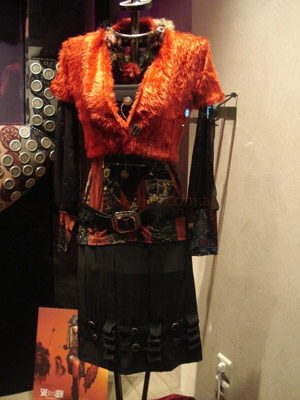 pollera moda invierno 2009 negro botones