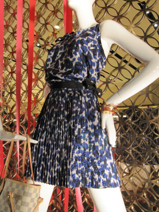 Vestido estampado plisado Louis Vuitton