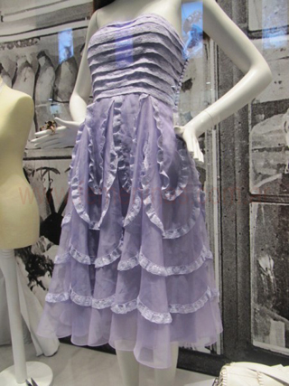Vestido strapless plisado con volados  Dior